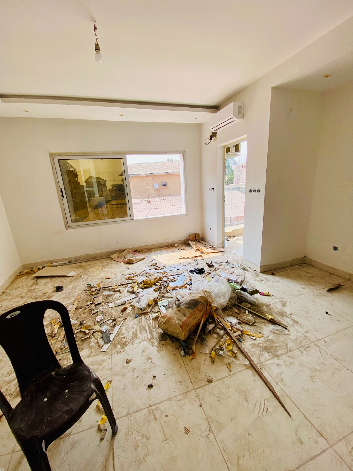 Appartements a louer  à ngaliema gramalic, référence la police