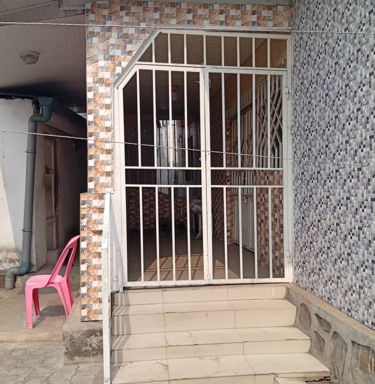 Vente d’une parcelle à ngaliema CAC arrêt gramalic