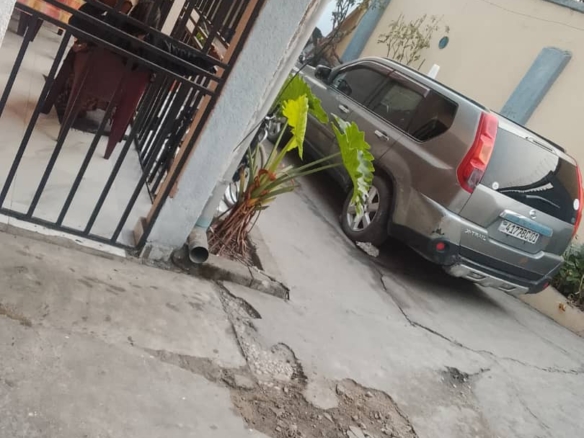 Maison basse à louer à ngaliema, référence lubaki