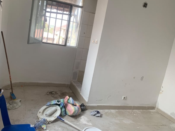 Appartement à louer à ngaliema macampagne, référence paroisse saint luc
