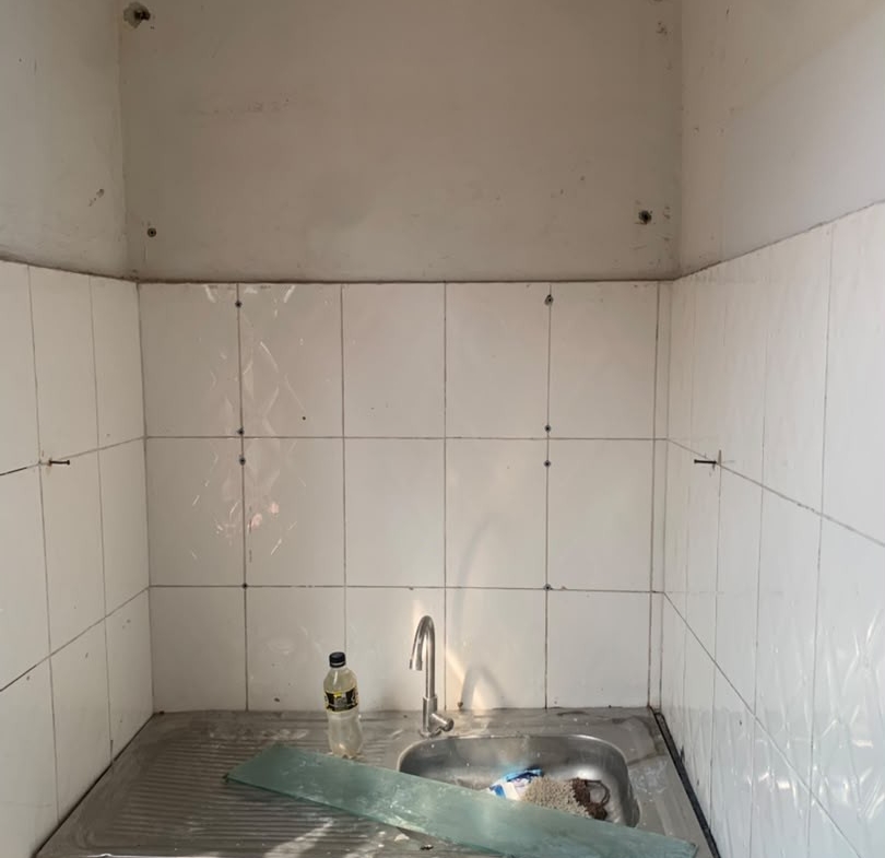 Appartement à louer à ngaliema macampagne, référence église kamanda