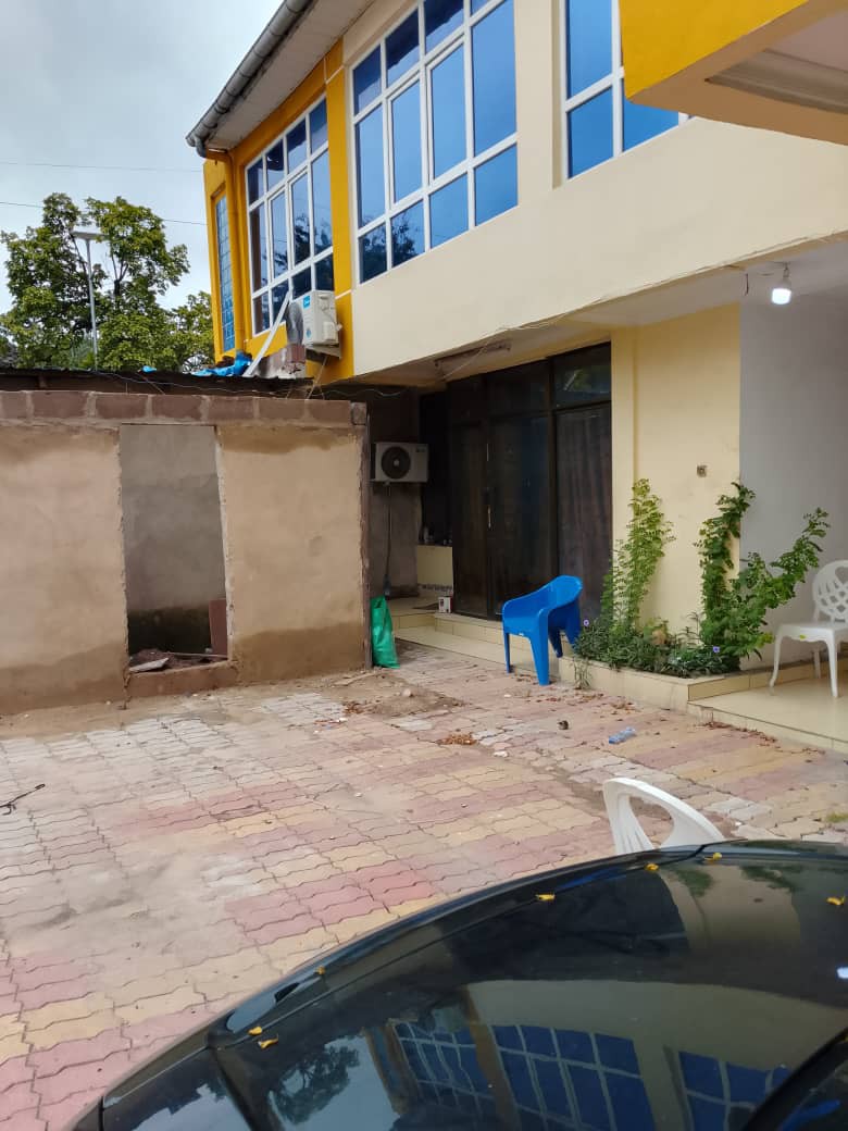 scaled_1000919224 Appartement à Louer – Macampagne, Kinshasa