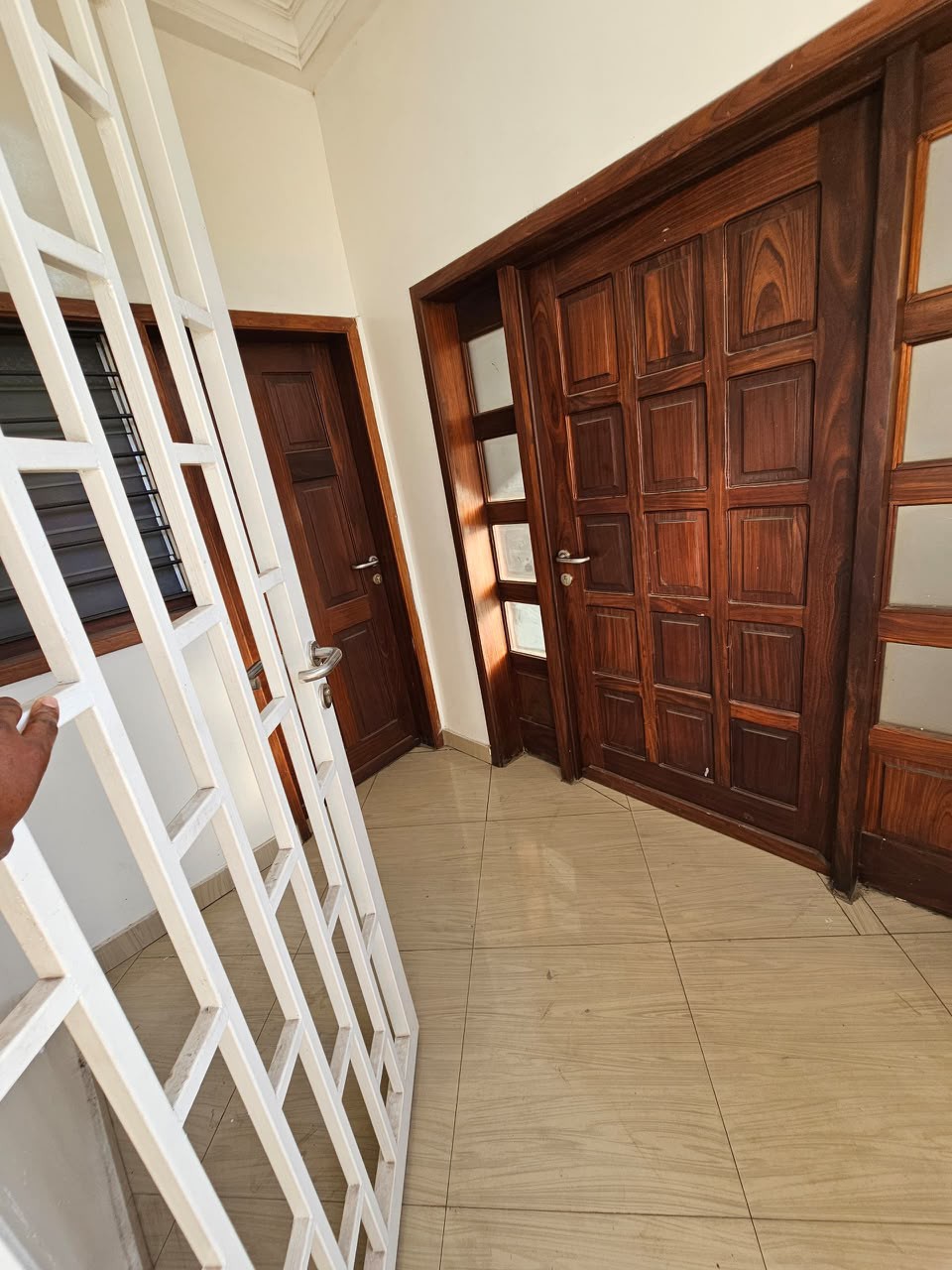 scaled_1000919638 Appartement à Louer – Macampagne, Kinshasa