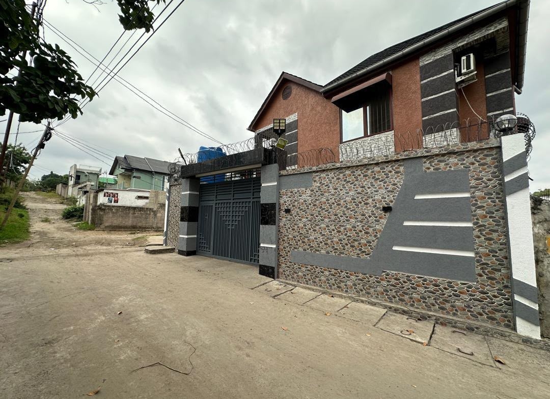 Parcelle-Terrain à Louer – Kintambo, Kinshasa