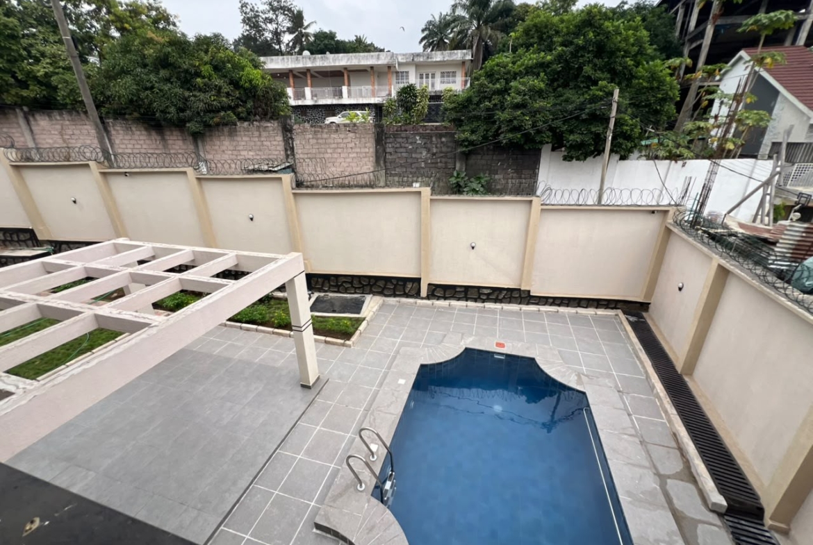 Villa à Louer – Macampagne, Kinshasa