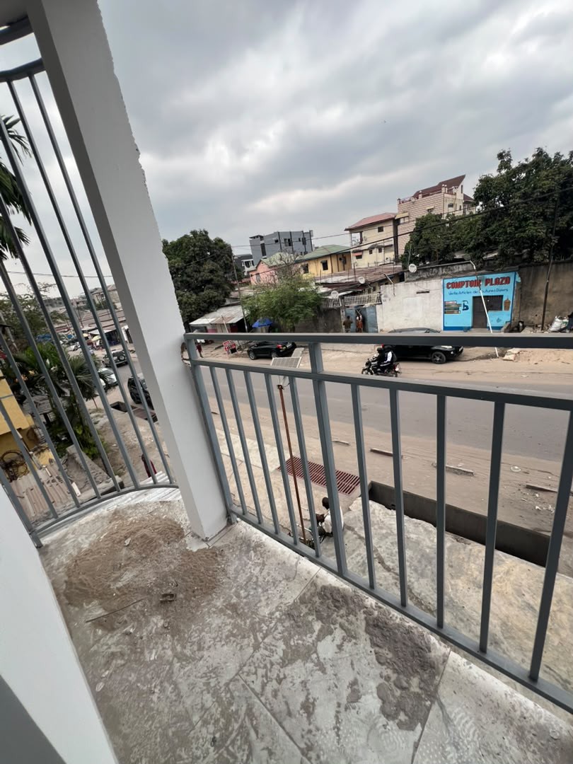 scaled_1000931178 Appartement à Louer – Kintambo, Kinshasa