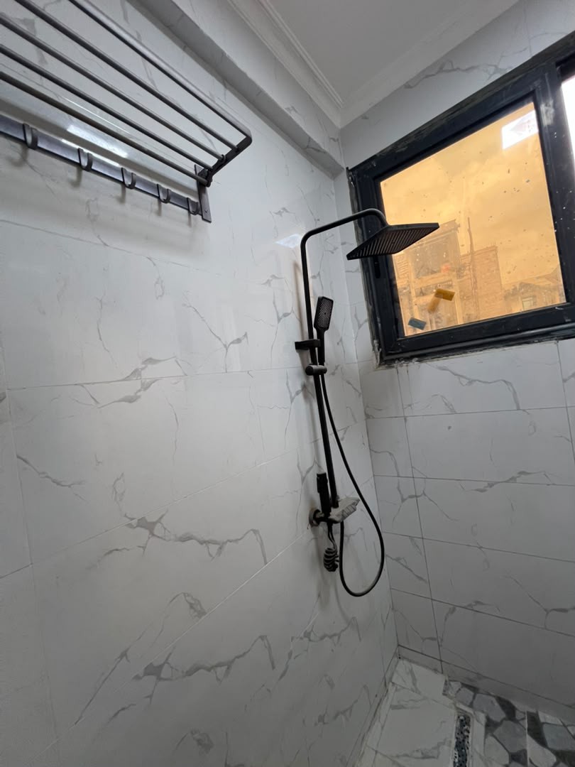 scaled_1000939681 Appartement à Louer – Kintambo, Kinshasa