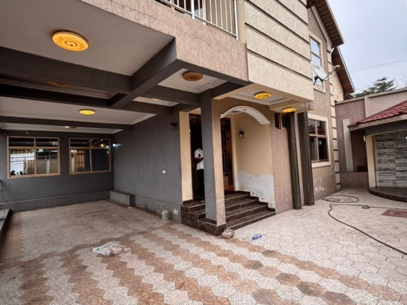 Villa à louer – macampagne, kinshasa