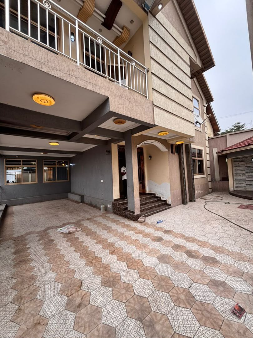 Villa à Louer – Macampagne, Kinshasa