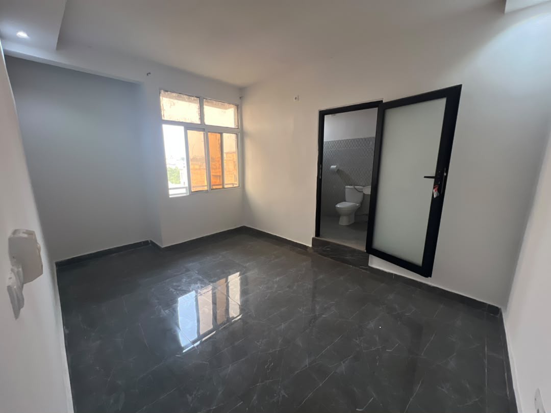 scaled_1000977197 Appartement à Louer – Kintambo, Kinshasa