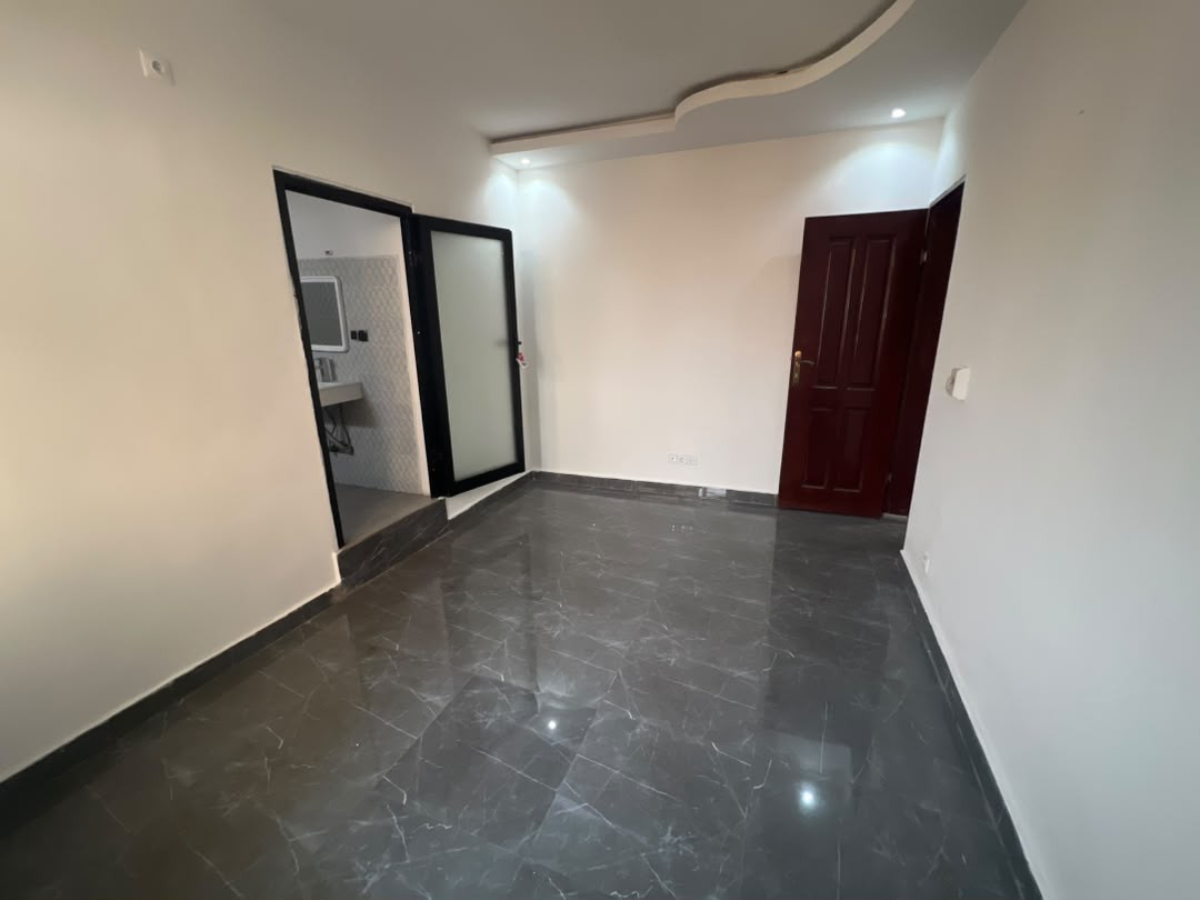 scaled_1000977213 Appartement à Louer – Kintambo, Kinshasa