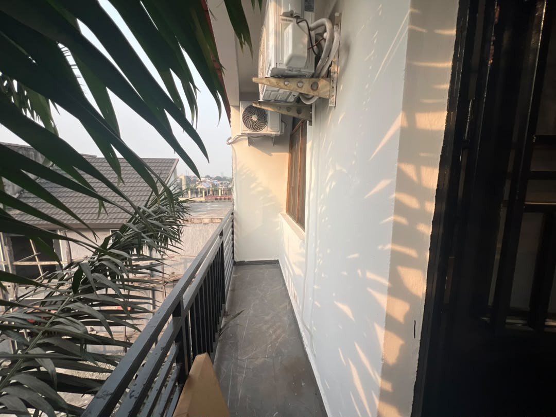 scaled_1000977221 Appartement à Louer – Kintambo, Kinshasa