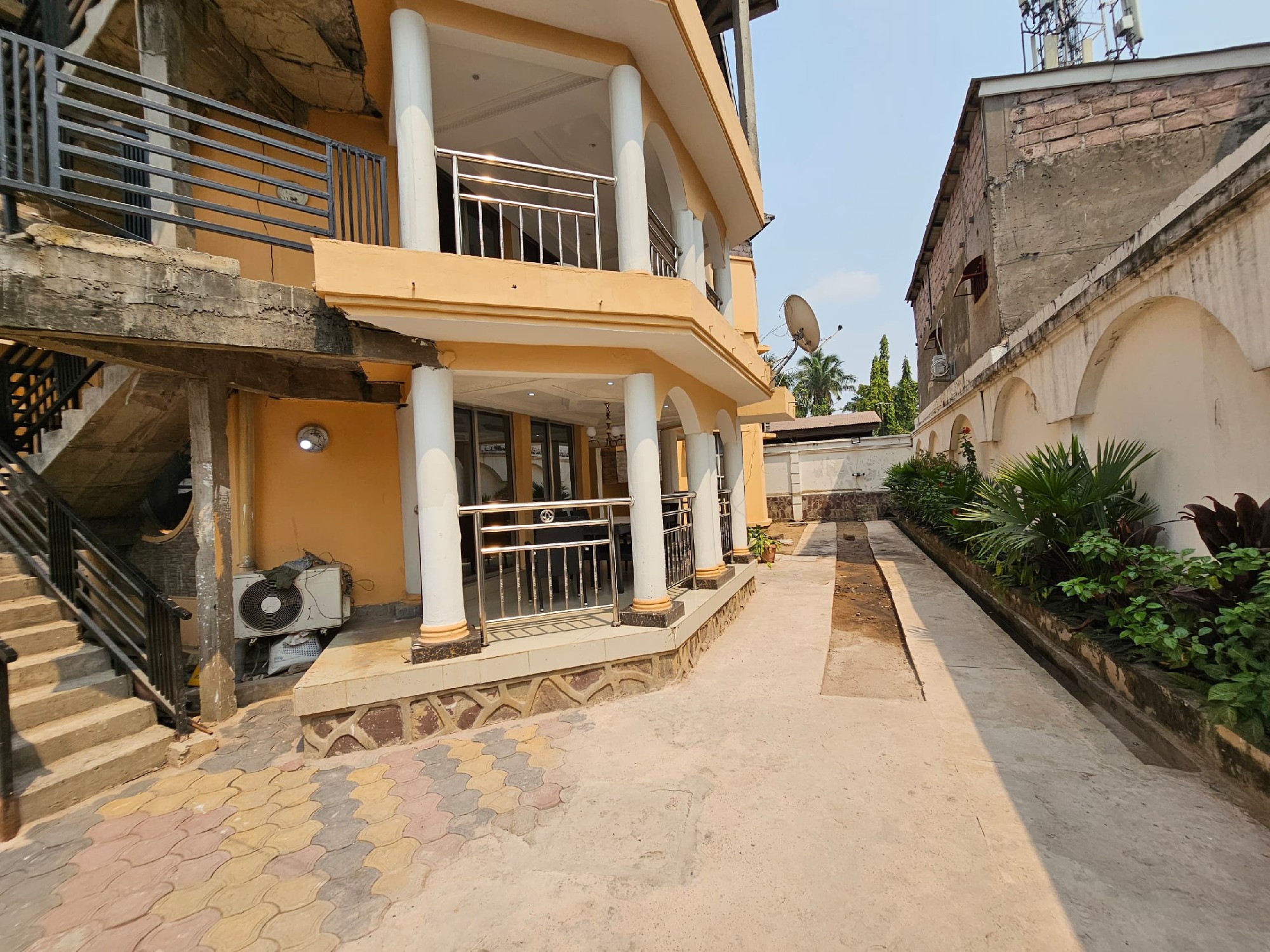 scaled_1000977441 Appartement à Louer – Ngaliema, Kinshasa