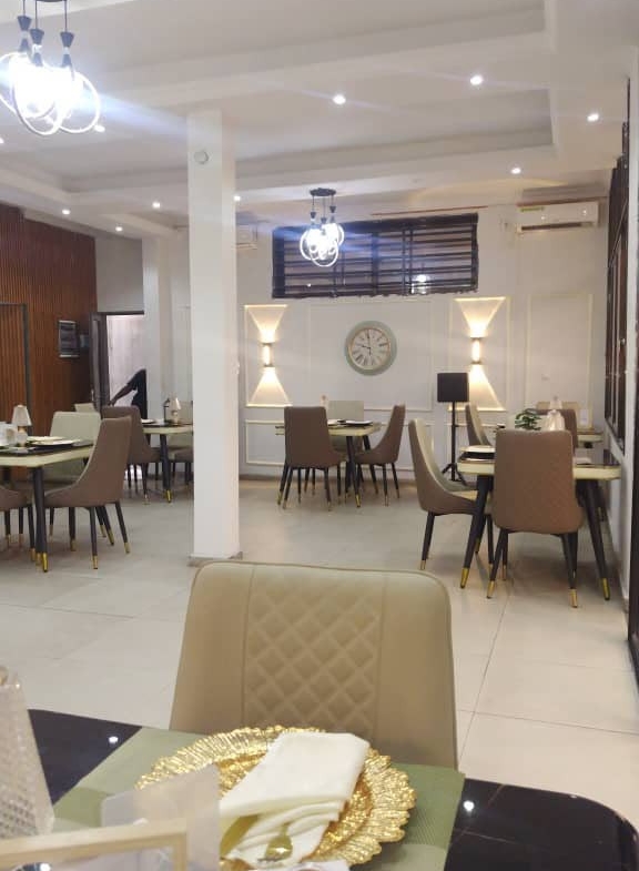 Commercial à Louer – Macampagne, Kinshasa