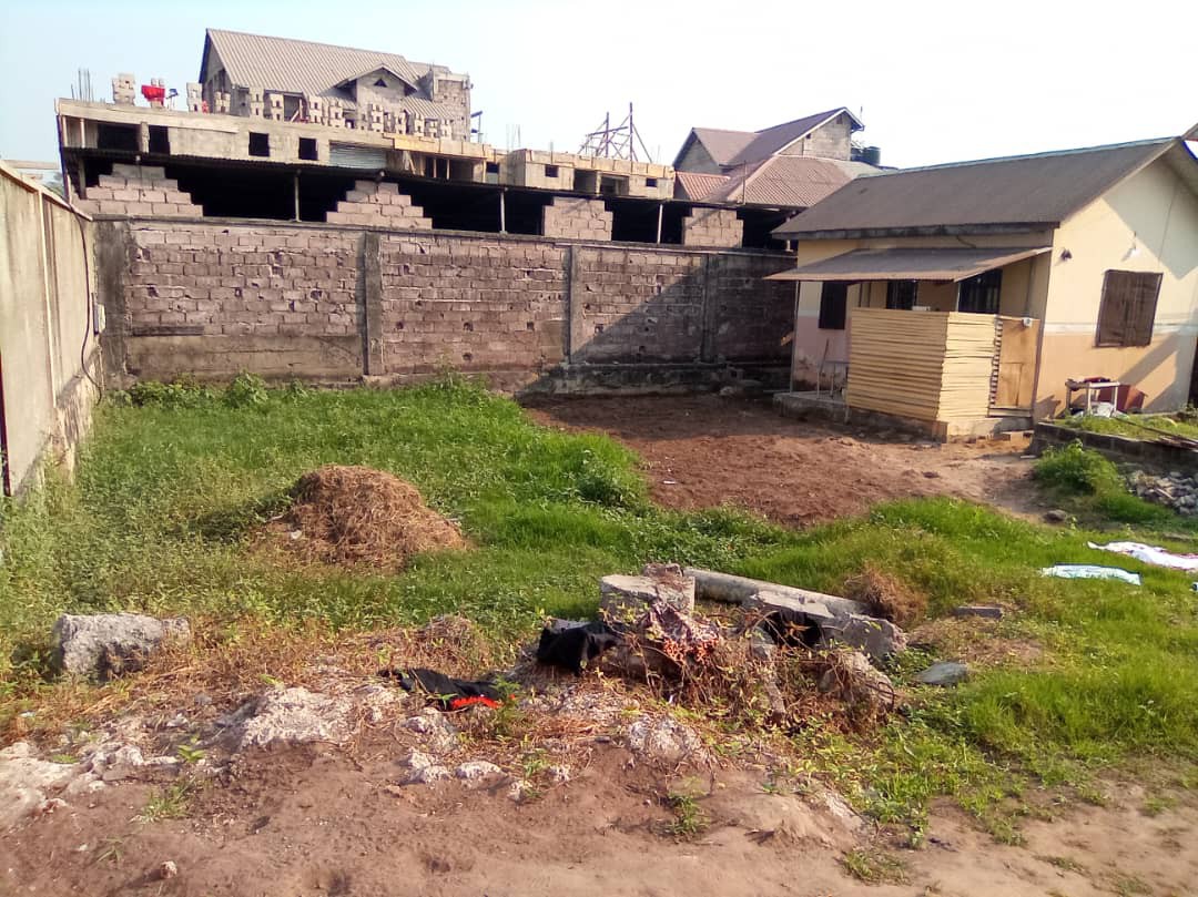 scaled_1000977935 Parcelle-Terrain à Vendre – Ngaliema, Kinshasa