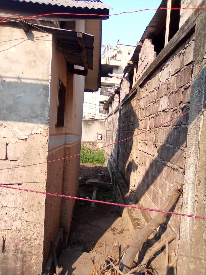 scaled_1000977941 Parcelle-Terrain à Vendre – Ngaliema, Kinshasa