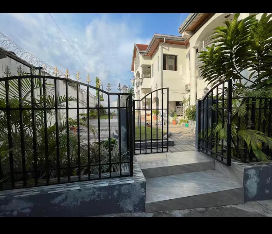 Villa de 7 chambres mise en location à Ngaliema macampagne