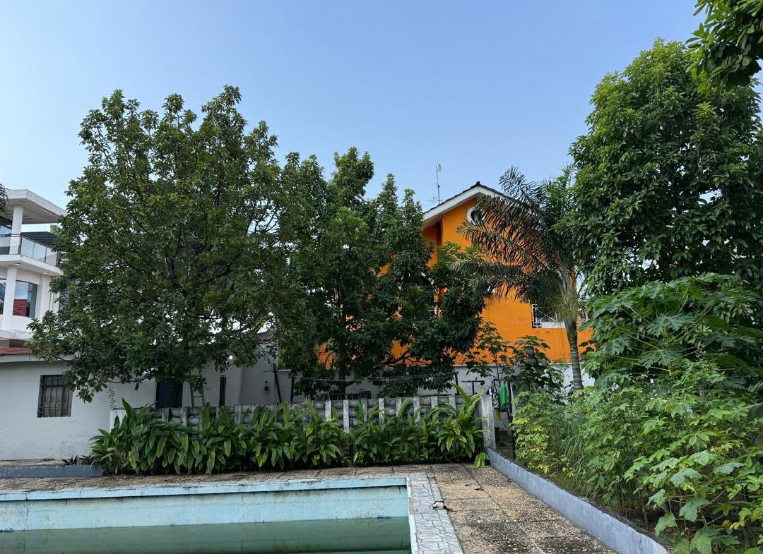 Villa de 7 chambres mise en location à Ngaliema macampagne