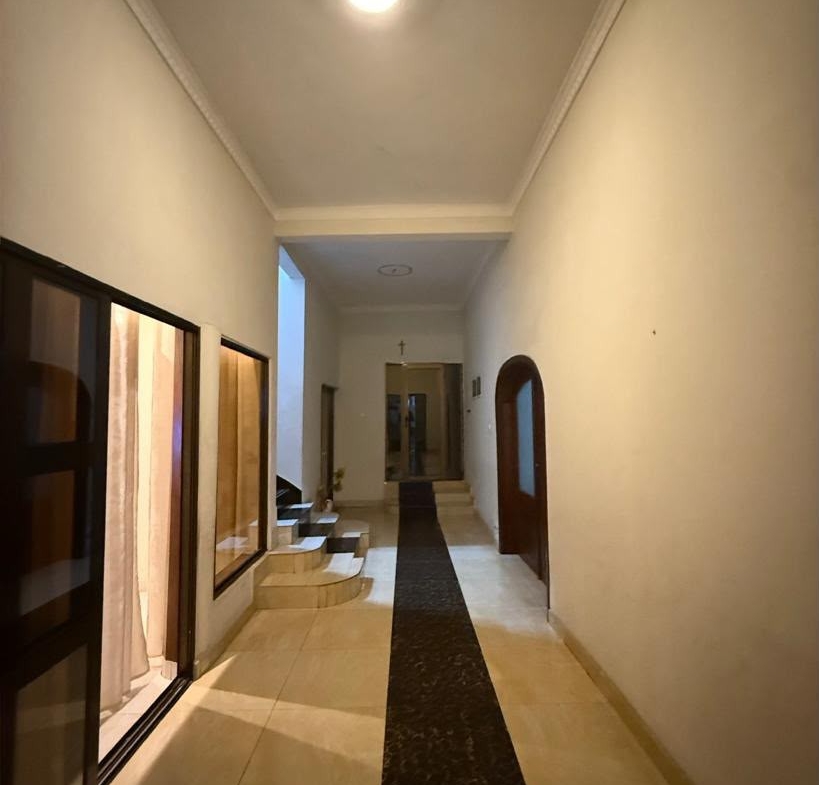 Villa de 7 chambres mise en location à Ngaliema macampagne