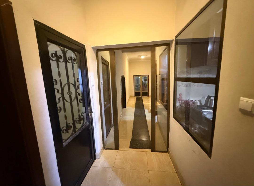 Villa de 7 chambres mise en location à Ngaliema macampagne