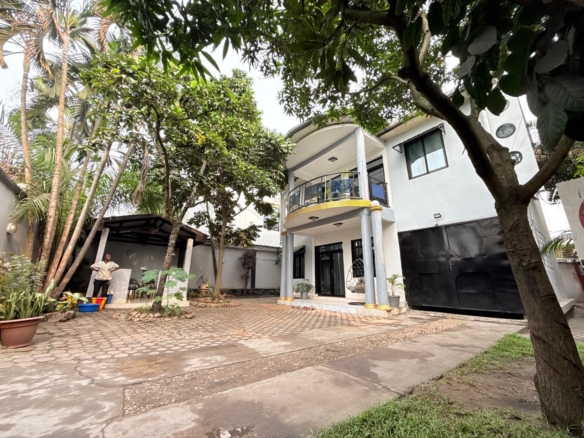 Villa en location à ngaliema macampagne