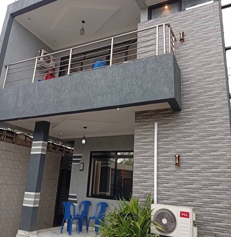 Villa en location à limete 7eme rue résidentielle