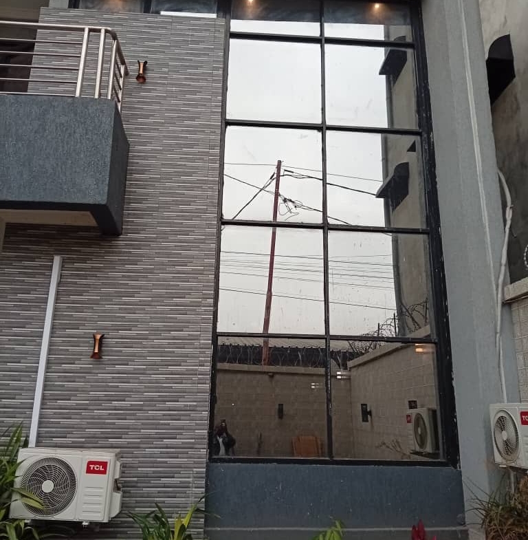 Villa en location à limete 7eme rue résidentielle