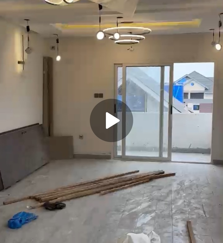 Appartements nouvellement construit en location à kintambo