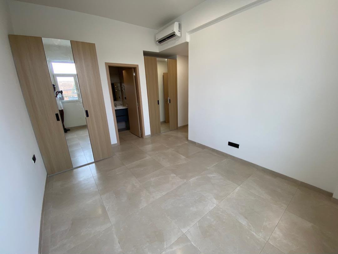 FK immo vous présente un magnifique appartement nouvellement construit en location à Gombe