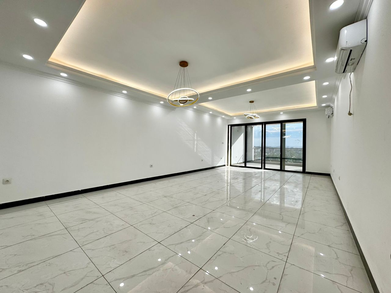 FK immo Met à votre disposition un magnifique appartement nouvellement construit en location à lingwala mont des arts