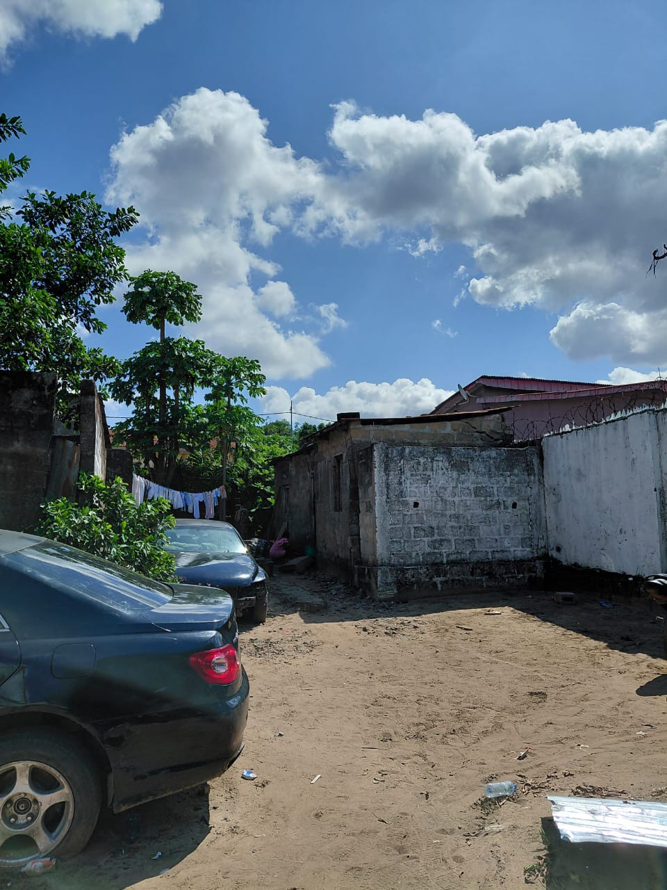 Parcelle de 9m/25m en vente à Ngaliema binza Delvaux