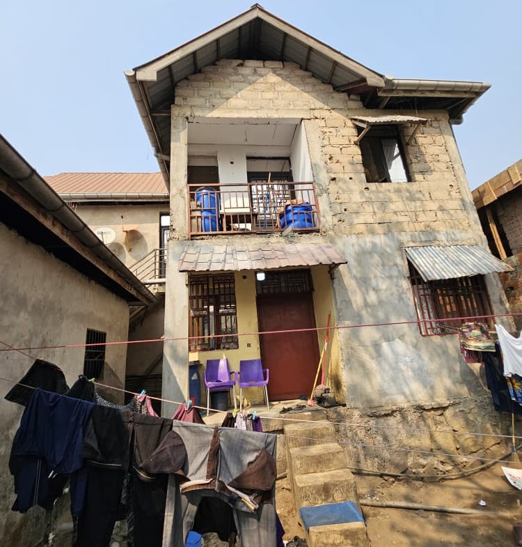 Parcelle de 20m/20m avenue 2 maison en vente à Ngaliema pigeon