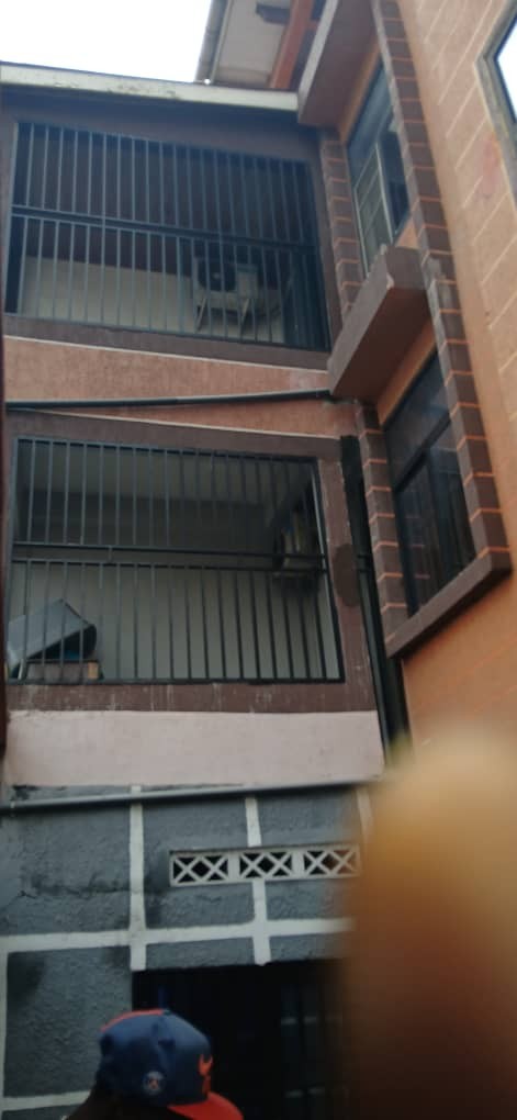 scaled_1001597155 Appartement à Louer – Kintambo, Kinshasa