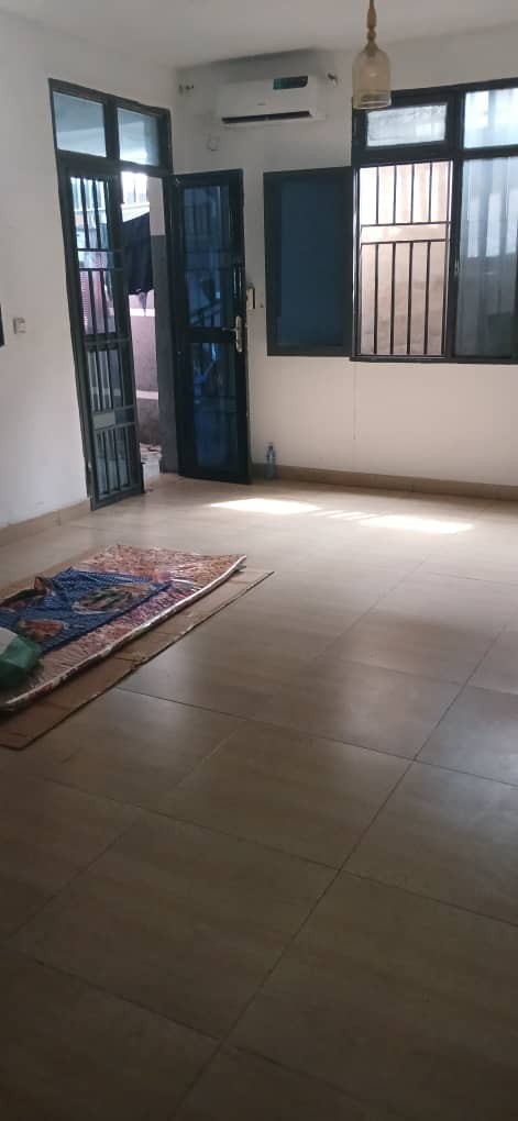 scaled_1001824479 Appartement à Louer – Kintambo, Kinshasa