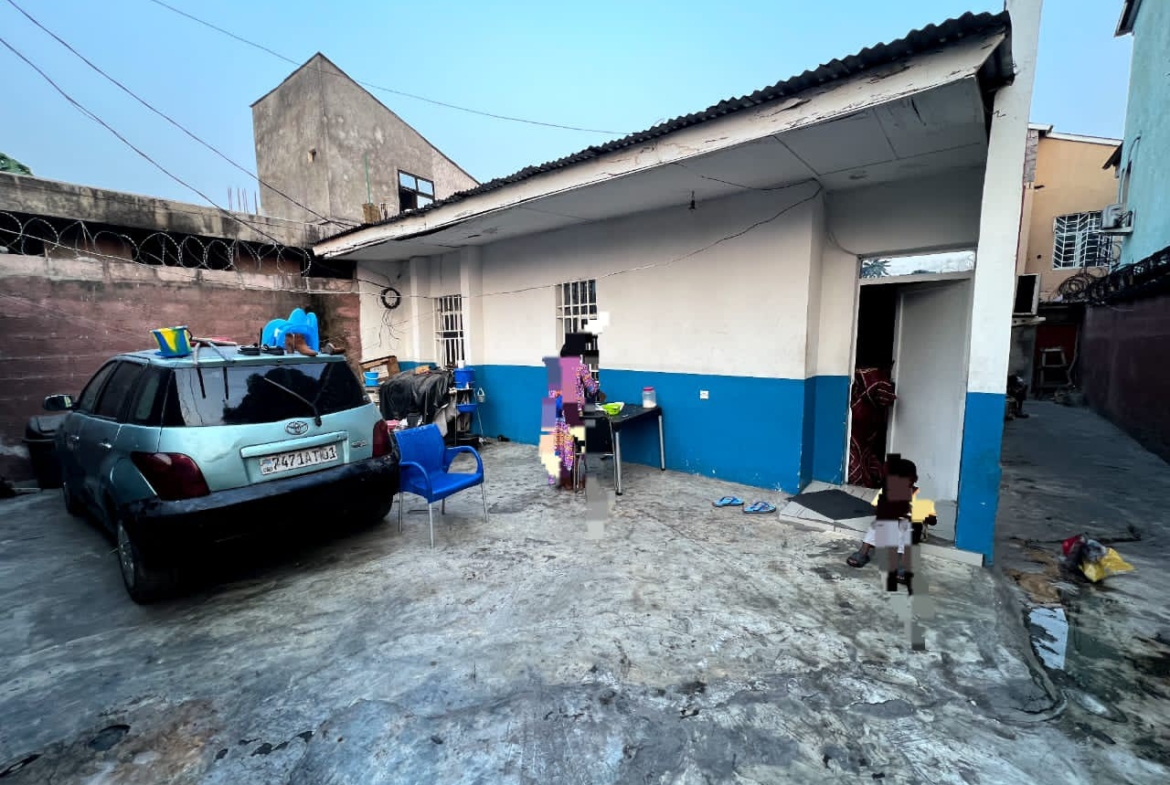 Parcelle-Terrain à Vendre – Limete, Kinshasa