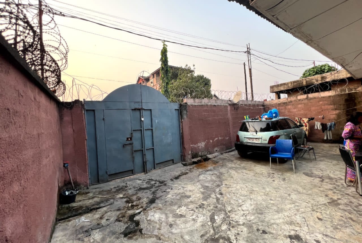 Parcelle-Terrain à Vendre – Limete, Kinshasa
