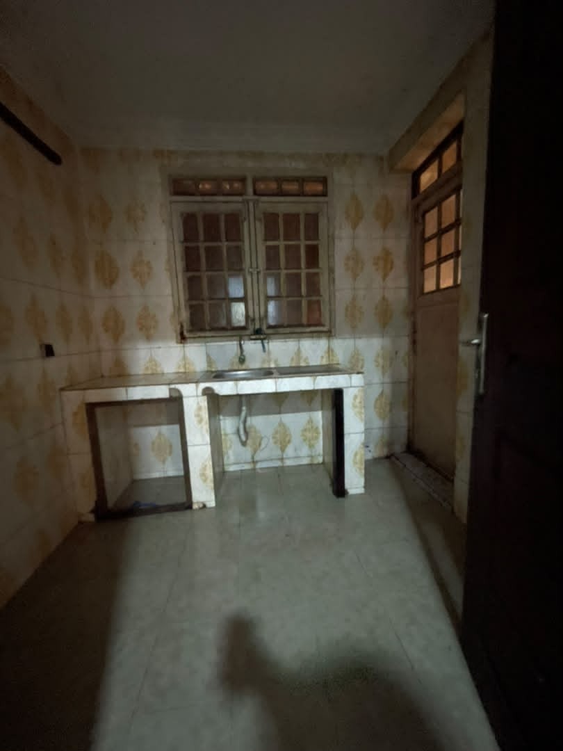 scaled_1001928408 Appartement à Louer – Kintambo, Kinshasa