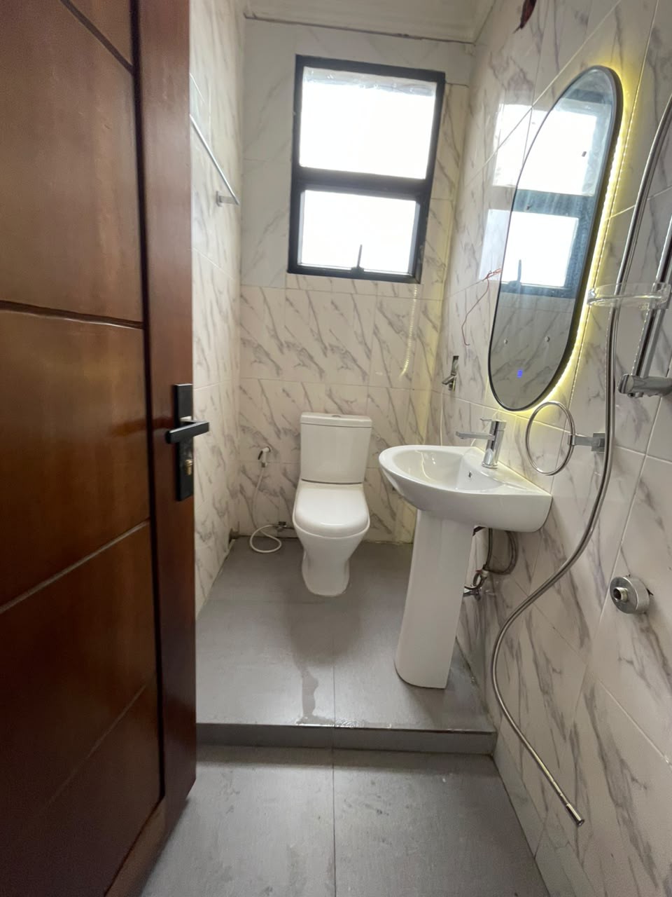 scaled_1001929658 Appartement à Louer – Limete, Kinshasa