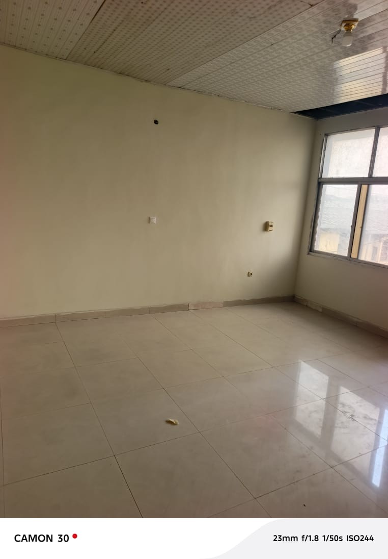 scaled_1001929752 Appartement à Louer – Limete, Kinshasa
