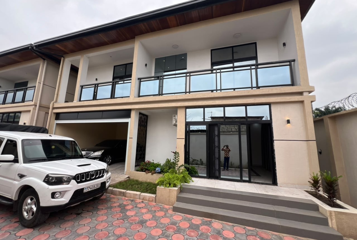 Duplex à Louer – Macampagne, Kinshasa