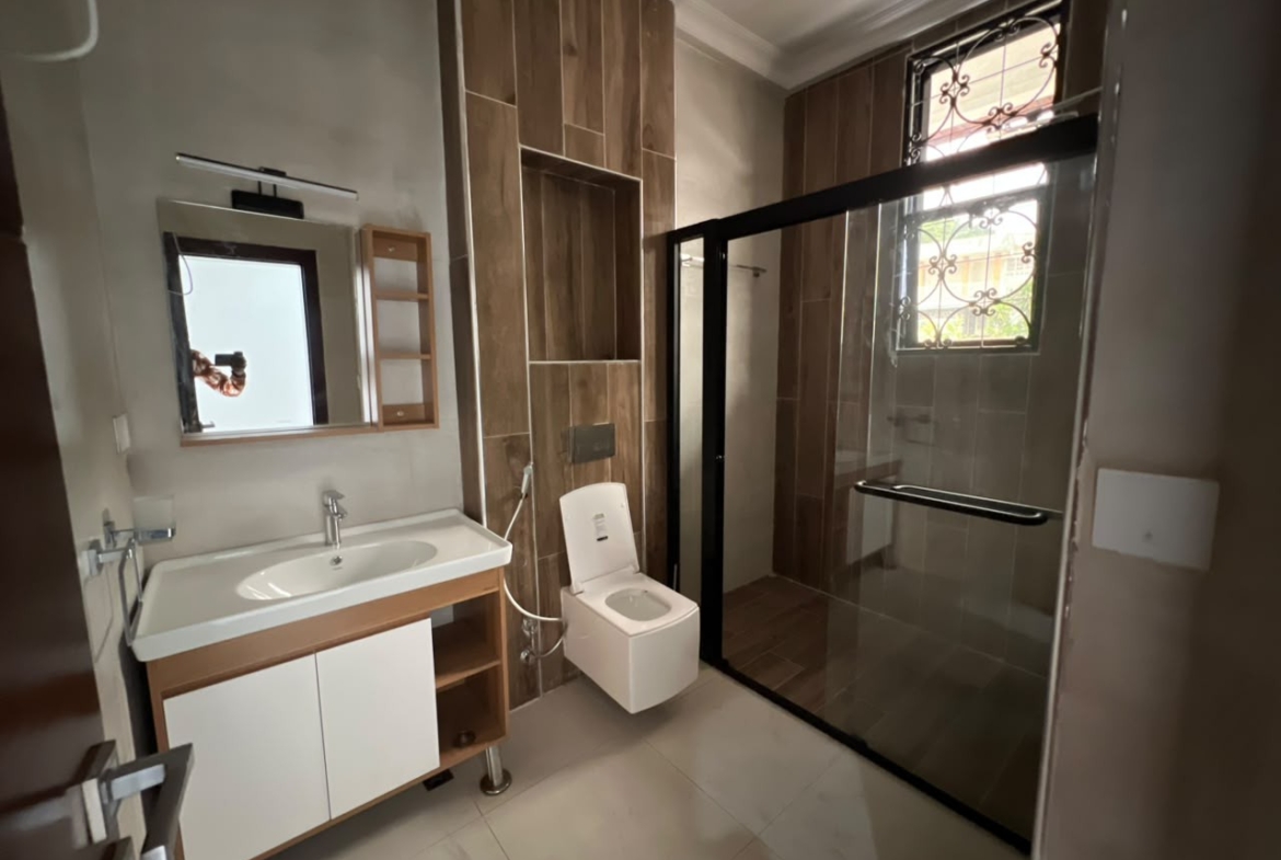 Duplex à Louer – Macampagne, Kinshasa