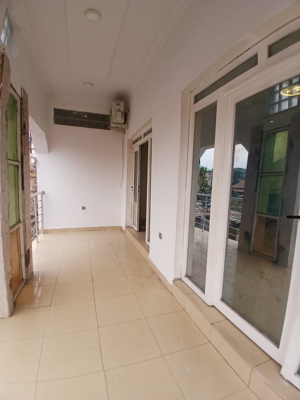 scaled_1001932098 Appartement à Louer – Ngaliema, Kinshasa