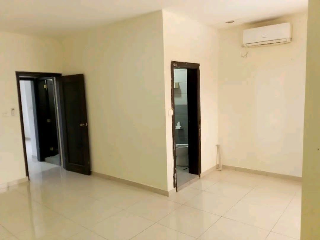 scaled_1001932874 Appartement à Louer – Lingwala, Kinshasa
