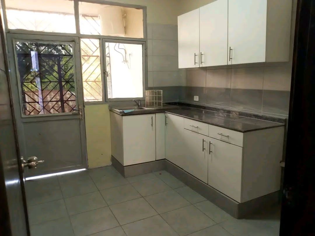 scaled_1001932875 Appartement à Louer – Lingwala, Kinshasa