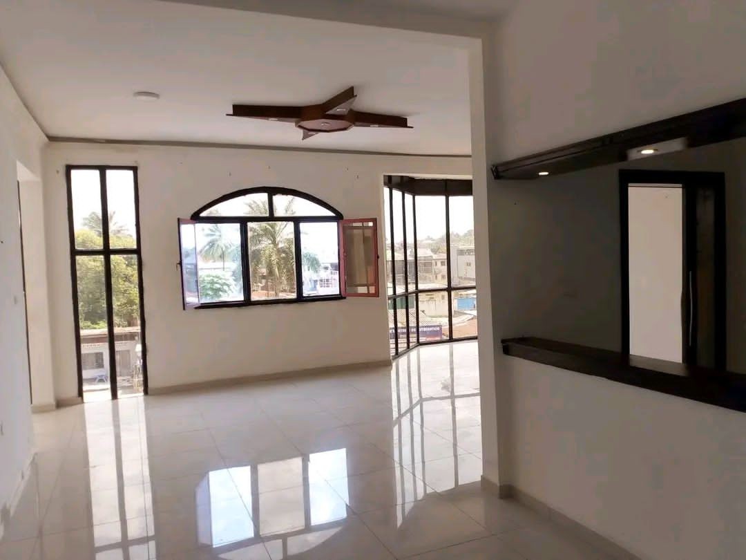 scaled_1001932876 Appartement à Louer – Lingwala, Kinshasa