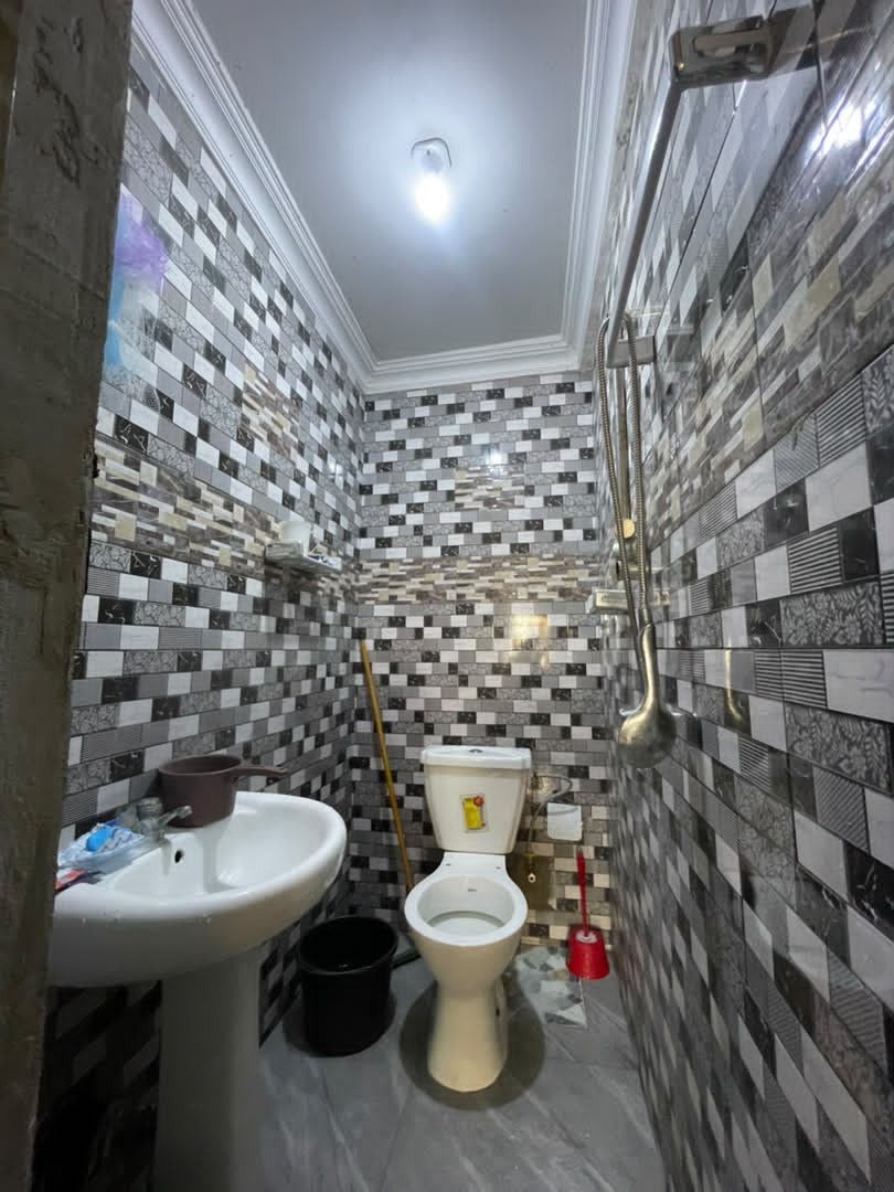 scaled_1001936872 Appartement à Louer – Ngaliema, Kinshasa