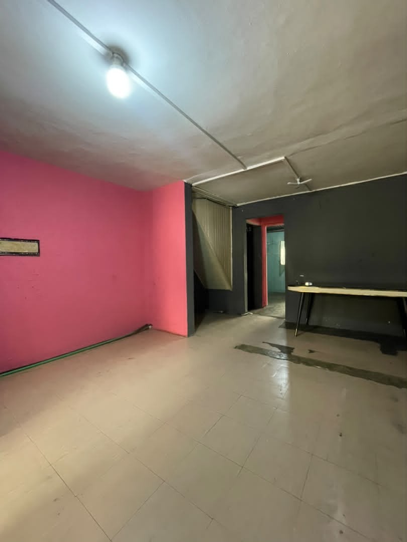 scaled_1001952683 Maison à Louer – Kintambo, Kinshasa
