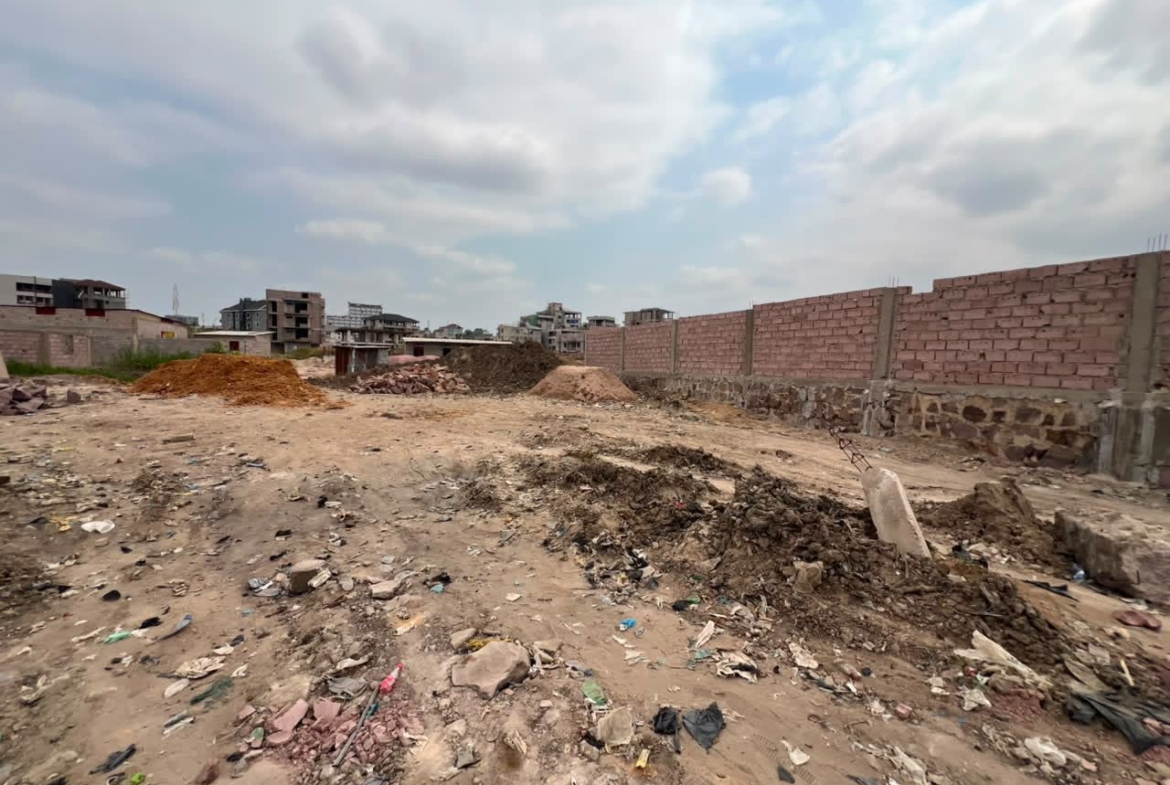 Parcelle-Terrain à Vendre – Ngaliema, Kinshasa