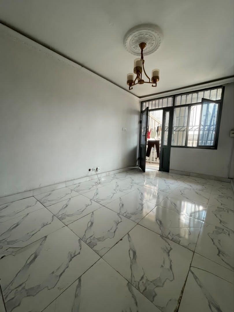 scaled_1001958150 Appartement à Louer – Ngaliema, Kinshasa
