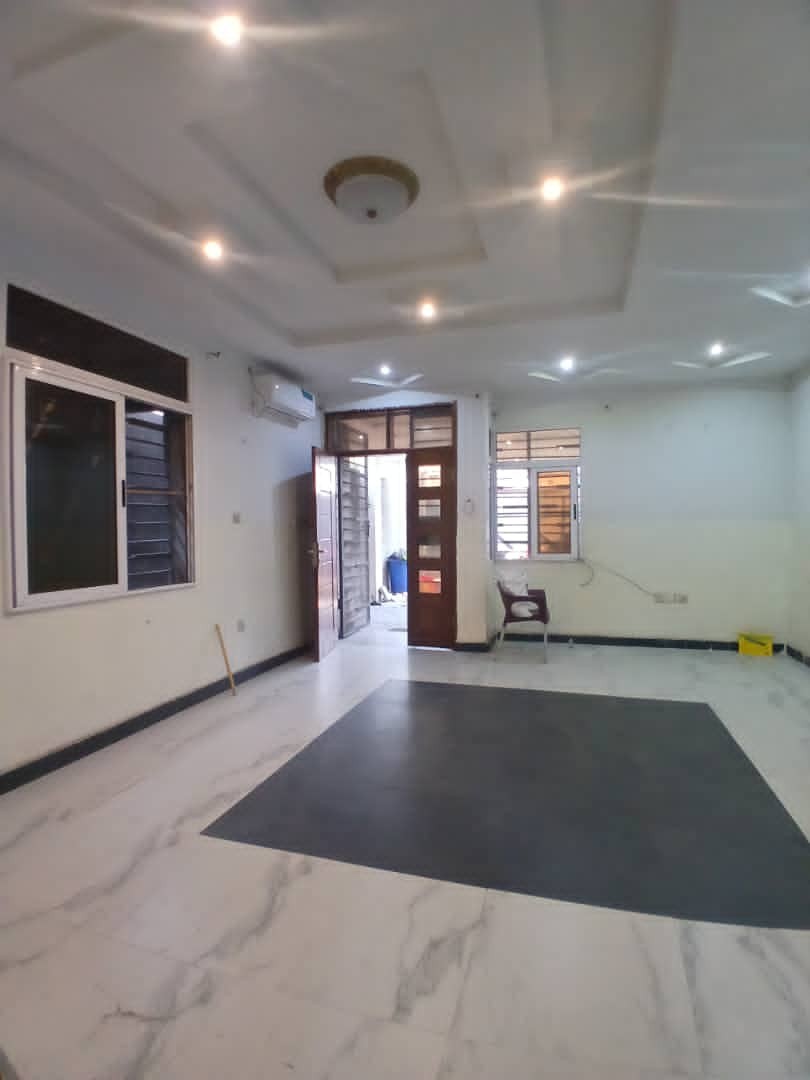 scaled_1001959674 Appartement à Louer – Kintambo, Kinshasa